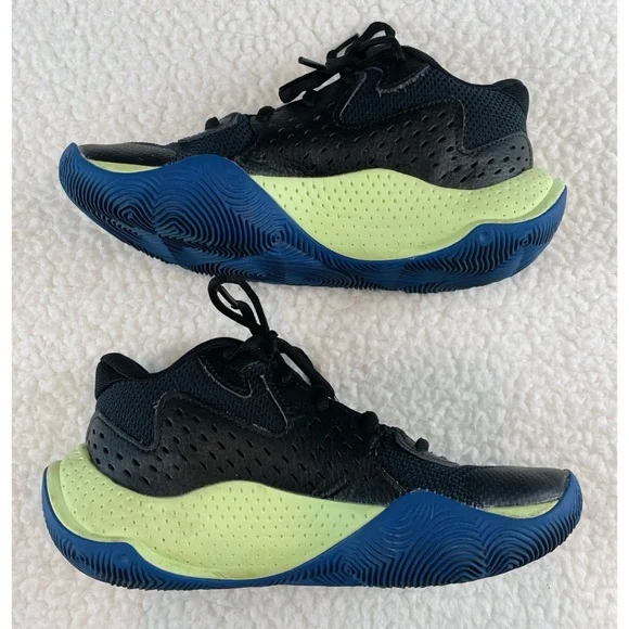 UNDER ARMOUR • Kids Black/Green Jet '23 Basketball Sneakers, 3.5Y - Picture 13 of 16
